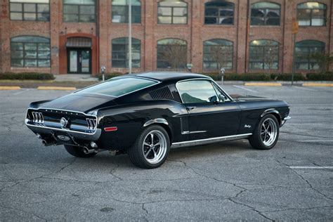 1968 Mustang GT 2+2 Fastback - Revology Cars