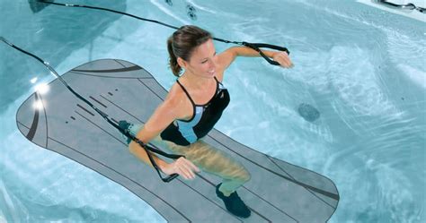 10 aqua therapy exercises for a full-body water workout - Master Spas Blog