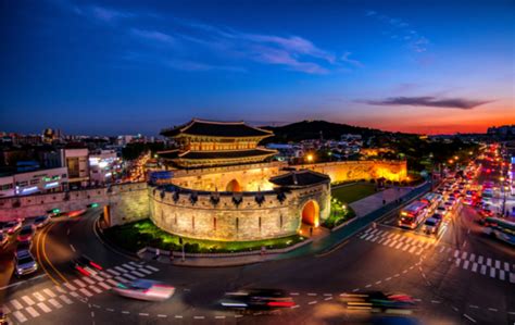 Suwon Hwaseong Fortress night tour | OutdoorTrip