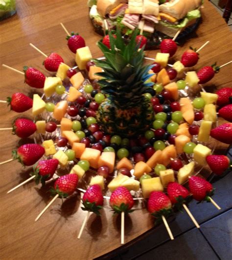 Cute fruit tray I made 😊 | Fruit tray designs, Fruit platter designs, Fresh fruit recipes