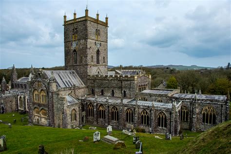 St David's Cathedral during Daytime · Free Stock Photo