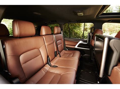 2021 Toyota Land Cruiser: 99 Interior Photos | U.S. News