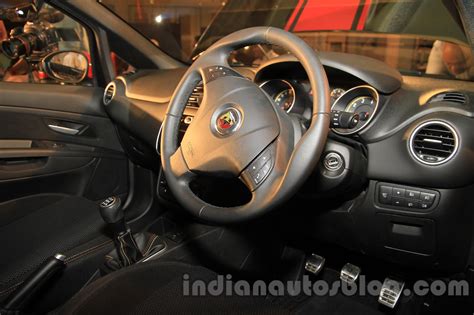 Fiat Abarth Punto interior