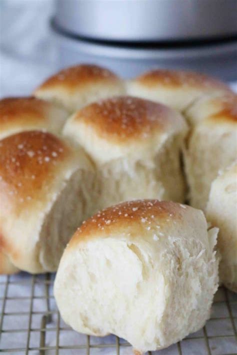 Yeast Rolls | Clear Instructions + Tips for Your Baking Success