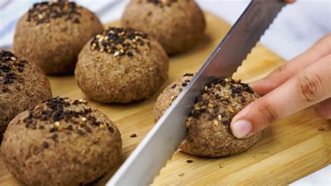 Easy And Healthy Lentil Bread Recipe (No Flour, No Yeast!)