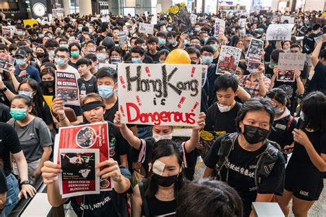 Hong Kong protests 2019: news and updates - Vox