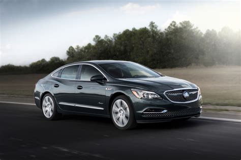 Buick Buick Regal Sportback Photos, and Specs. 2.0i (250 hp) 9-AKP, 2 ...