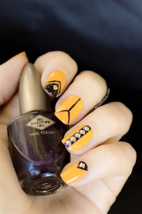 21 Pretty Ways to Have Mustard Nails - Pretty Designs