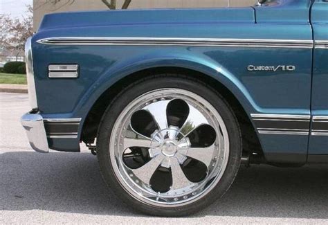 1972 Chevy C-10 Custom Pick-Up | Motoexotica Classic Cars