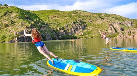 Beginner tips for paddle boarding.