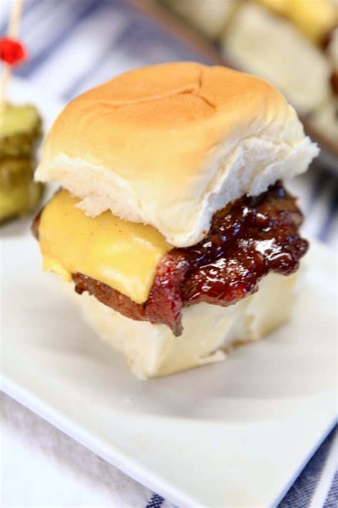 Venison Sliders {BBQ Bacon Cheeseburgers} - Out Grilling