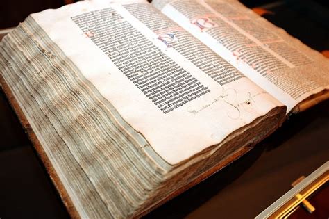 8 Oldest Books that ever Existed - Oldest.org