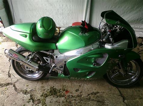 1998 GSXR 600 SRAD Custom | Suzuki GSX-R Motorcycle Forums Gixxer.com