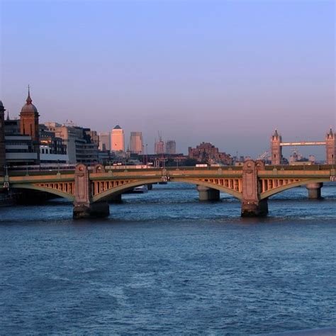 London Bridge Sightseeing | USA Today