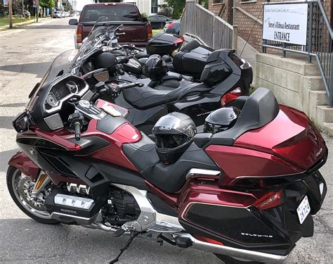 Review: 2018 Honda Gold Wing Tour DCT – WHEELS.ca