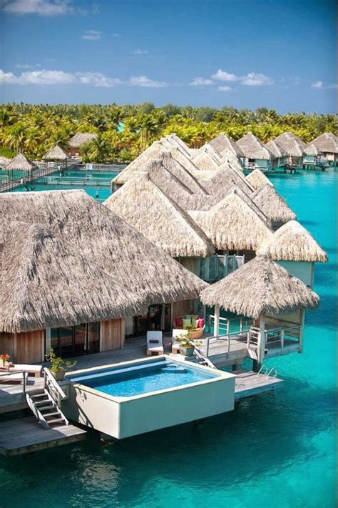 25 Spectacular Ocean Huts for a Peaceful Setting