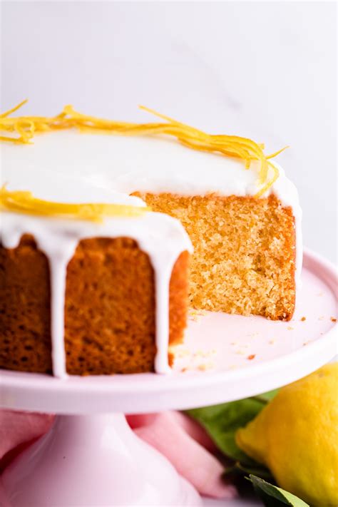 Zesty Lemon Cake - Anna Banana