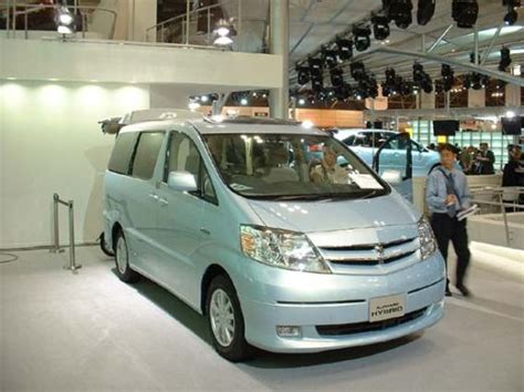 Toyota Alphard Hybrid:picture # 1 , reviews, news, specs, buy car