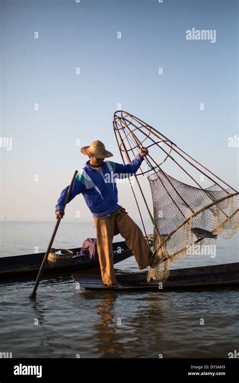 Traditional Fishing Methods High Resolution Stock Photography and Images - Alamy