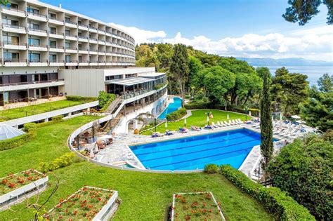 Corfu Holiday Palace in Corfu - Photos & Hotel Map | Greeka