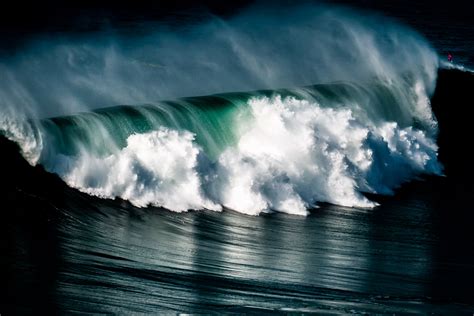 Découvrez Nazaré, le mecque du surf au Portugal - Petits Voyageurs