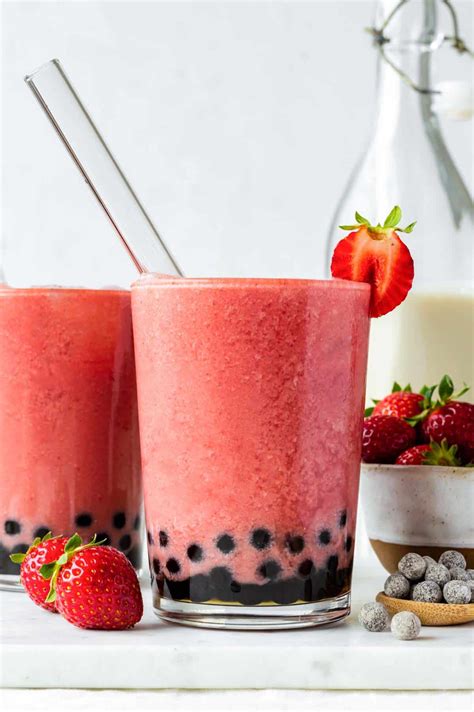 Strawberry Bubble Tea (Easy + Refreshing!)