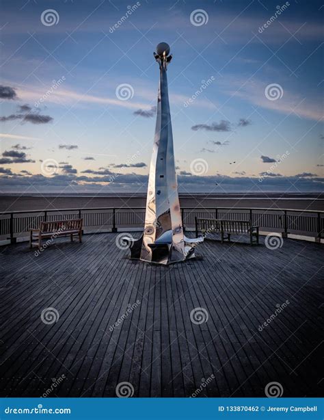 Southport Pier Sculpture editorial photography. Image of sand - 133870462