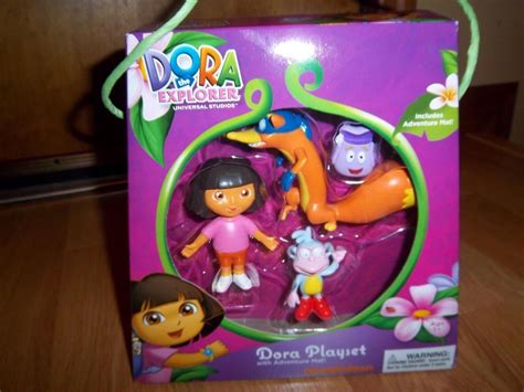 Dora the Explorer Universal Studios Dora Play set Includes adventure ...