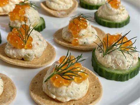 Smoked Salmon Canapés with Caviar - 3CatsFoodie