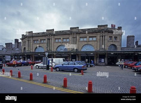 Aberdeen Railway Station in Aberdeen U.K. Europe Stock Photo - Alamy