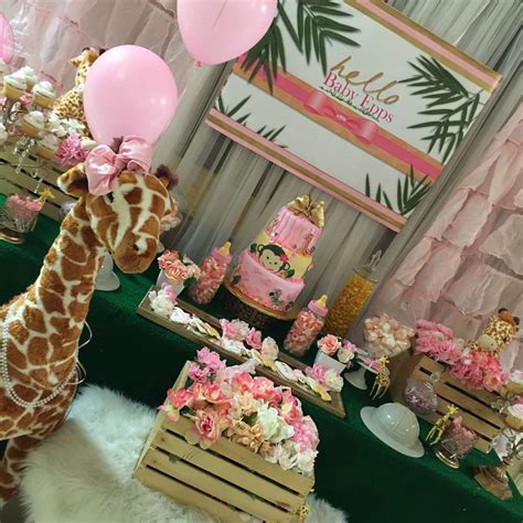 giraffe theme baby shower ideas - Ilona Wicker