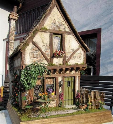 Rustic English cottage | Miniature houses, Doll house, Miniature house