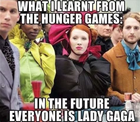 25 Hilarious Memes That Show The Hunger Games Makes No Sense