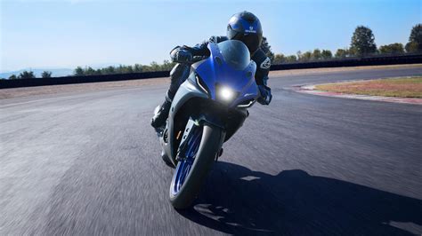 2023 Yamaha R125 Is the Ultimate Starter Weapon, Now With Redesigned ...