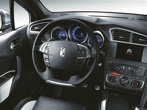 Citroen DS4 (2012) | Interior