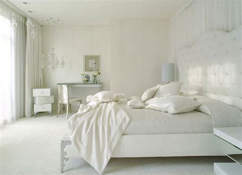 30 White Bedroom Ideas For Your Home