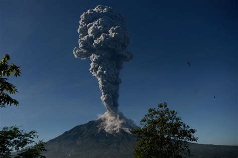 Gunung Merapi Meletus