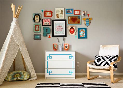 Gallery Wall Wednesday - A Turquoise and Orange Kids Room - A Kailo Chic Life