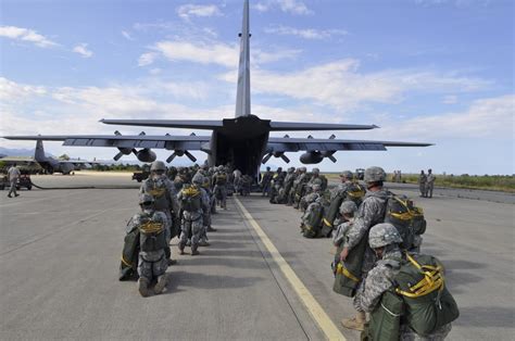 DVIDS - Images - 82nd Airborne paratroopers prepare to load on Nevada ...