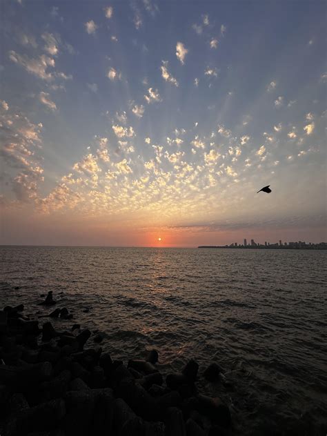 Magical sunset at Marine drive : r/mumbai