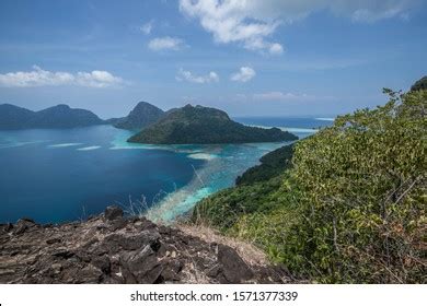 Bohey Dulang Biggest Island Tun Sakaran Stock Photo 1571377339 ...