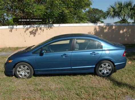 2011 Honda Civic Lx Sedan 4 - Door 1. 8l