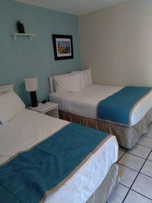 SEASHELL MOTEL - Updated December 2024 - 33 Photos & 75 Reviews - 718 S St, Key West, Florida ...