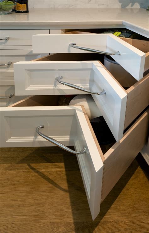 Corner Drawers Optimize Space In Your Kitchen | TMS Architects