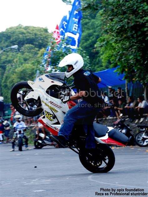 Ninja 250 Stunt style .. - KawiForums - Kawasaki Motorcycle Forums