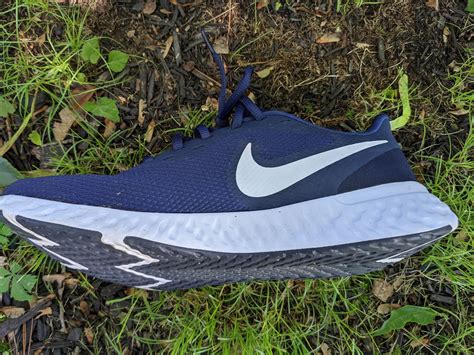 Nike Revolution 5 Review, Facts, Comparison | RunRepeat