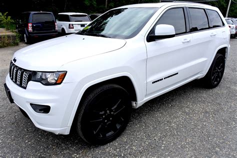 Used 2017 Jeep Grand Cherokee Altitude 4x4 For Sale ($29,900) | Metro ...