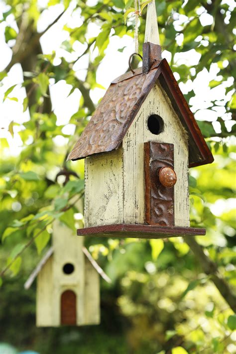 Glitzhome 13.9"H Rustic Garden Distressed Wooden Decorative Birdhouse Hand Painted Birdhouses ...