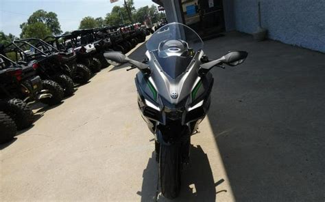 Kawasaki Ninja H2 SX SE Plus motorcycles for sale - MotoHunt