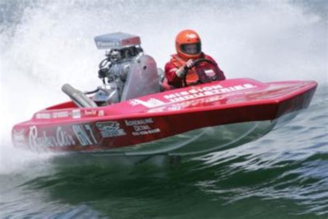 What is PowerBoat Racing? – RacingJunk News